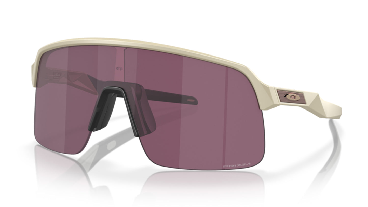 Oakley Sutro Lite