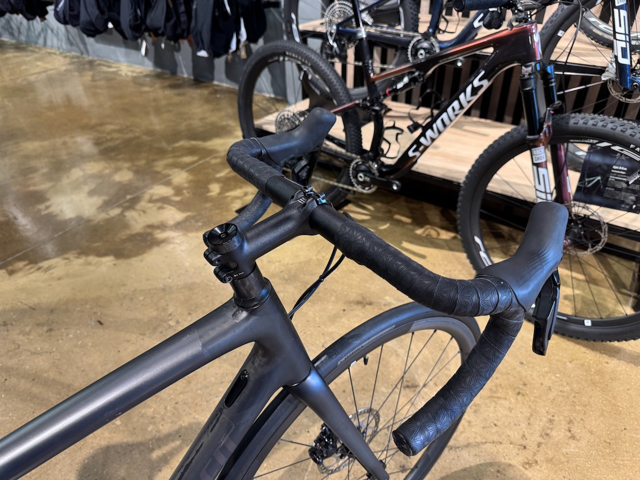 Aethos Comp - Shimano 105 Di2 Used 56cm