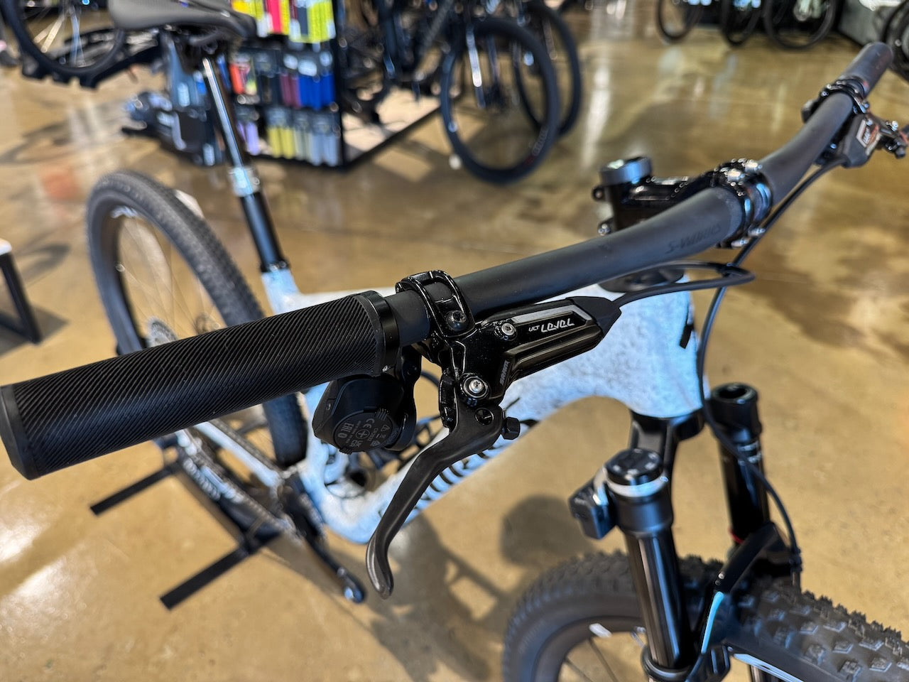 S-Works Epic 8 Build Flight Attendant
