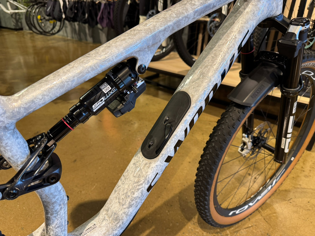 S-Works Epic 8 Large