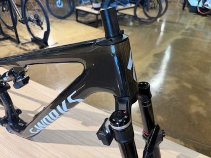S-Works Epic 8 Frameset Flight Attendant L