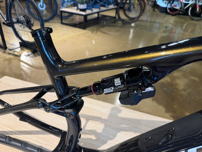 S-Works Epic 8 Frameset Flight Attendant L