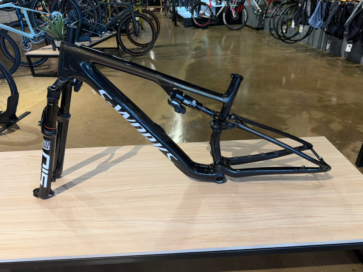 S-Works Epic 8 Frameset Flight Attendant L