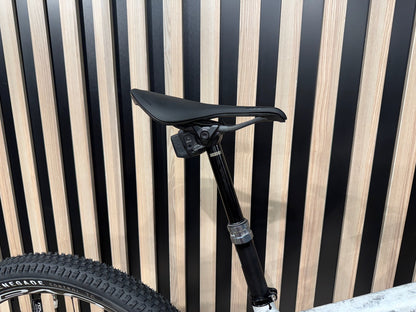 S-Works Epic 8 Build Flight Attendant