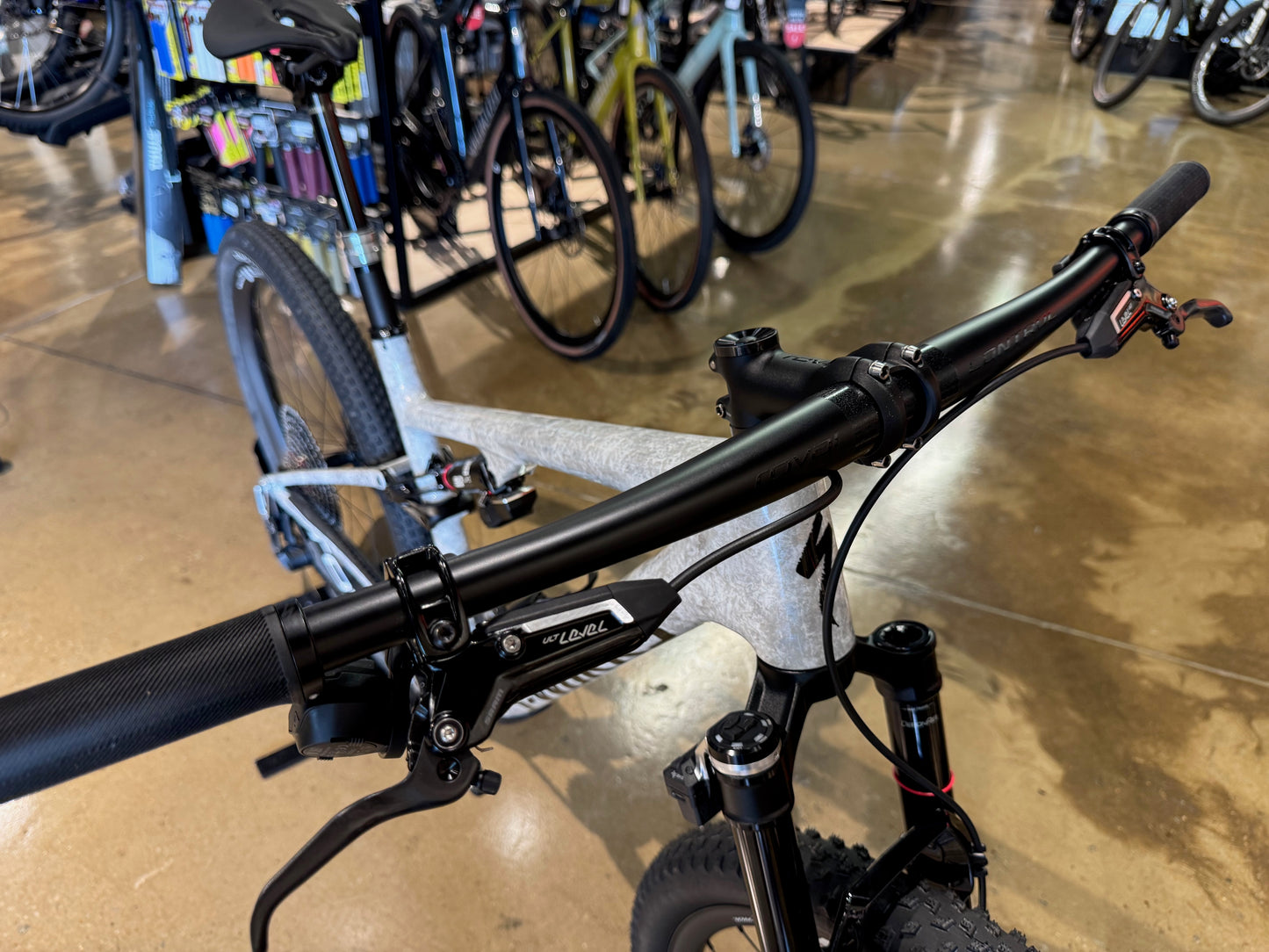 S-Works Epic 8 Build Flight Attendant Large