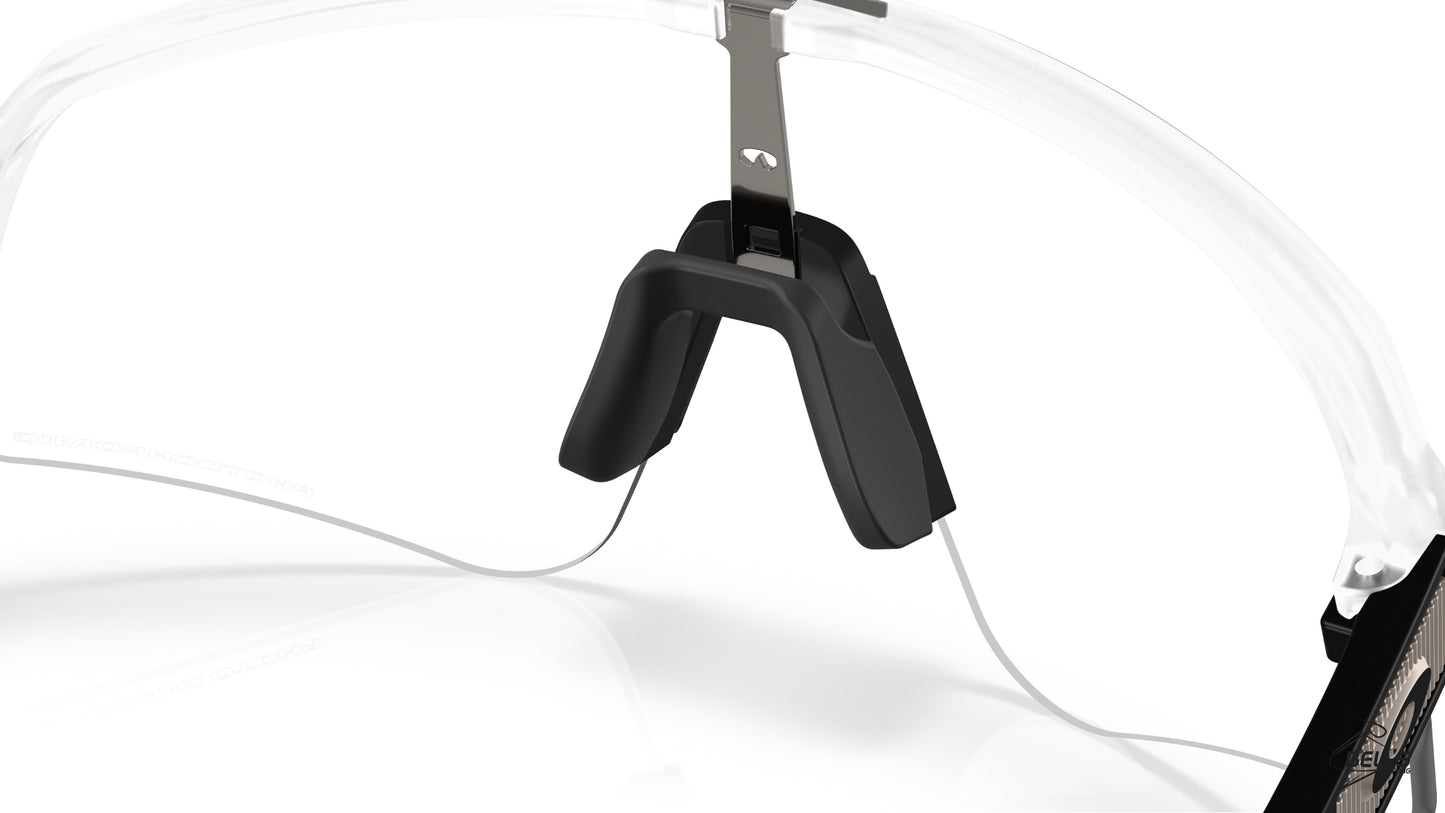 Sutro Lite Sweep Clear To Black Iridium Photochromic Lenses / Matte Clear Frame
